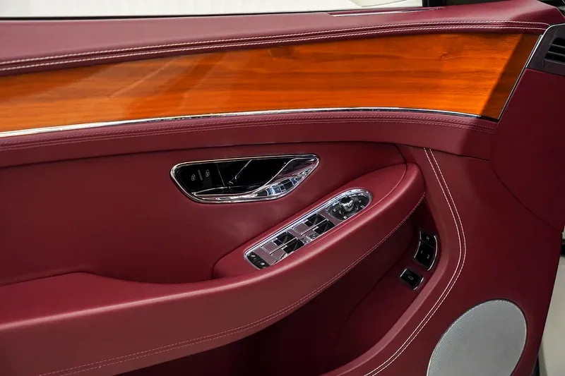 بنتلي كونتيننتال 2020